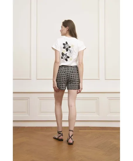 Lofty Manner T-shirt Chanda